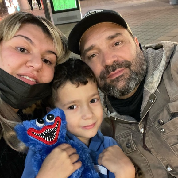 Meet your Posher, Adriano - Picture 1 of 1